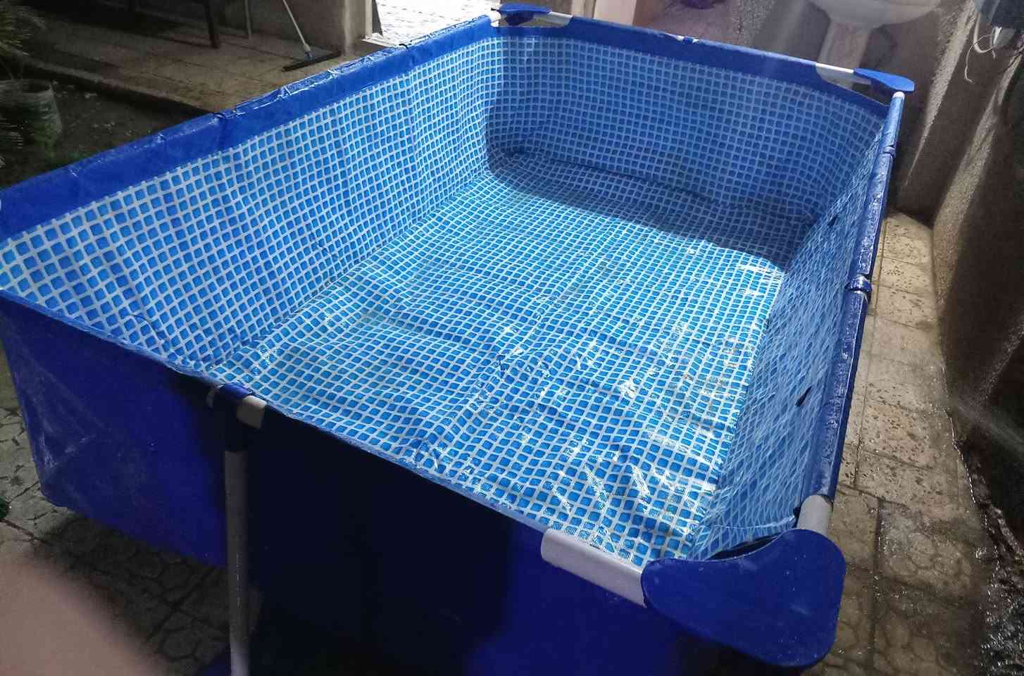 السلام عليكم مسبح كبير الطول ٢٧٠ والعرض ١٧٠ والارتفاع ٧٠ مستخدم بس العام الشراري يدخل واتساب رقم ***********
