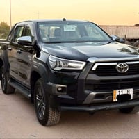 عندي بيكم هايلوكس 6 سلندر موديل 2022 السياره ساز كشنات تدفئه وتبريد  ت...
