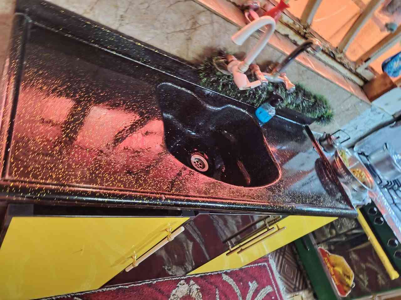 كاونتر تفصال نضيف ب٣٥٠ وبي مجال بسيط وتخم ١٠ مقاعد ١٥٠ وبي مجال وطباخ كله شغال عيون وفرن فوك وجوه بس العين البنص صخم هوه وساحبه ١٥٠ وجربايه ام نفر جديده ب٥٠ وصوميا ام نفر ٢٥ وبيهه مجال كراسي ٣ ب٢٠ ميز بلازمه جوزي ابو الجامه ب٦٠ وبي مجال وميز الخشبي ب٣٠ ودوشك نفرين ب٣٠ وكومدي ب٢٥ مكان بغداد البياع


**إذا كنت صاحب هذا الإعلان وتريد حذفه لأي سبب، رجاءا أرسل رسالة إلى الدعم الفني**