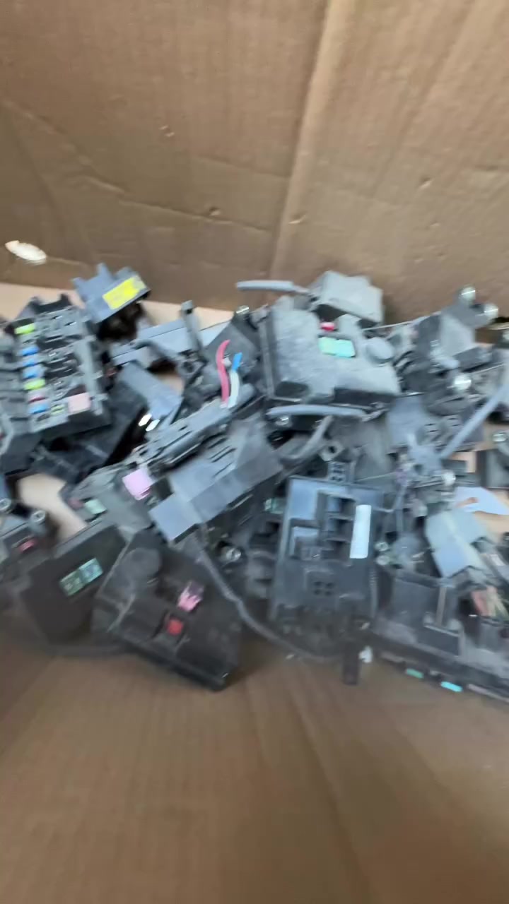 قواعد فيوزات كوري تفصيخ القطعة على ١٠ الاف  ***********
