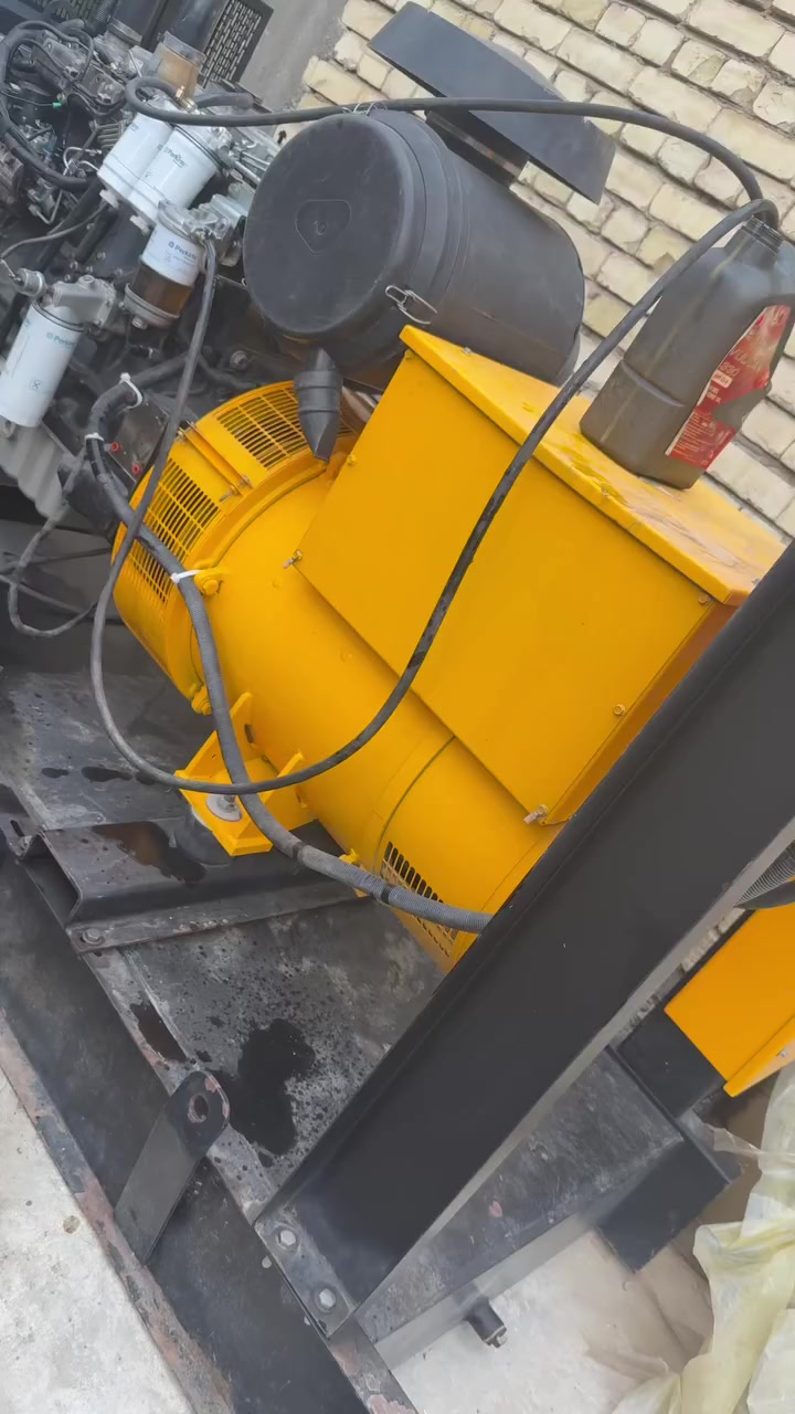 للبيع بيركنز 200 كيفي 
وكالة المجد الذهبي 
جاهزة مابيها اي ملاحظه 
للاستفسار ***********
