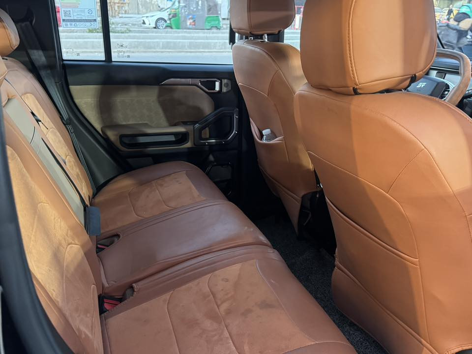 جيتور t2  لكجري موديل 2024 للبيع
السيارة مكفولة من البارد و الصبغ 
فقط فيها رصعة بالباب الخلفي عكس السائق 
و بك لايت بالدعامية الخلفية مكسور موضح بالصورة
ماشية 35400 
السيارة بعدها بالضمان 
السعر المطلوب 35 مليون و نصف
للتواصل ع الرقم ***********
