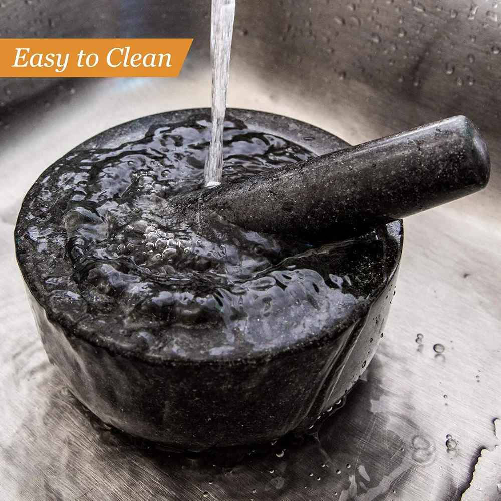 هذه مجموعة هاون ومدقة من الجرانيت ماركة Crofton.المادة: مصنوع من الجرانيت الطبيعي المتين.الاستخدام: مثالي لطحن وسحق الأعشاب، التوابل، الثوم، وتحضير الصلصات مثل الجواكامولي.التصميم: يتميز بمدقة قوية لسهولة الطحن، وغالبًا ما يأتي بقاعدة مانعة للانزلاق لضمان الثبات.لوفان 6 بوصة الغرانيت هاون بغداد, العراق


**إذا كنت صاحب هذا الإعلان وتريد حذفه لأي سبب، رجاءا أرسل رسالة إلى الدعم الفني**