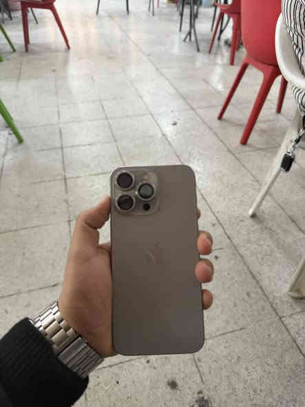 ايفون 15 برو ماكس ذاكره 256 شرق  اوسط لون تيتانيوم ضمان ماستر مع الكارتون بطاريه 86 الجهاز مكفول بي فقط العدسه الاماميه امبدله من ابل وخط خفيف بل شاشه انضغط جان بجيبي ويروح مايحتاجله اي شي ومماثر ع لمس الجهاز كفاله من الزلغ
السعر 935 وبي مجال بسيط
***********
