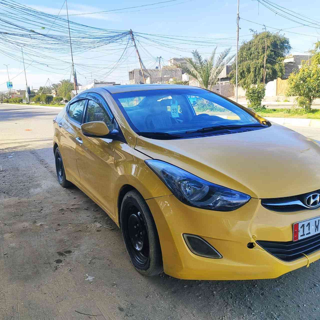 سلام عليكم سيارة الانتره موديل 2013 فول تخم تاير حداديه خلف امامي جديده مواصفات فتحه بصمه كشن  كهربائي حادثها جاملغ و باب رقم بغداد سياره باسمي تحويل ثاني يوم السنويه 2028.   السعر 83.       رقم الهاتف.   ***********
