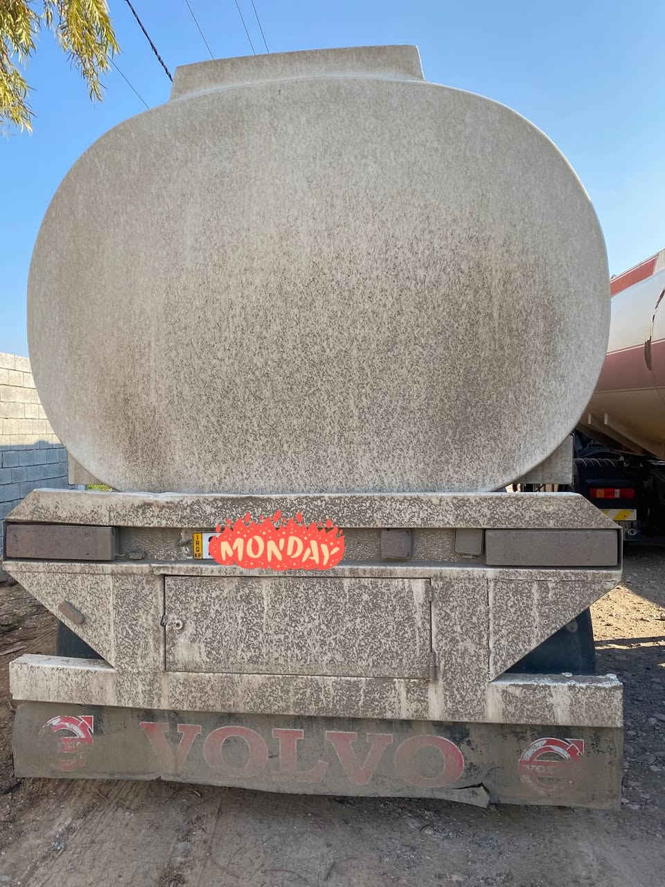 تانكر تاك تايه  شاكر ده نگير ساف به نس تايه ي تازه تاقم چوپى لوك سه حال بي كون و له حيم ته قين *********** سعرى ٥٠$وه ره قه مه جالى برايانه
