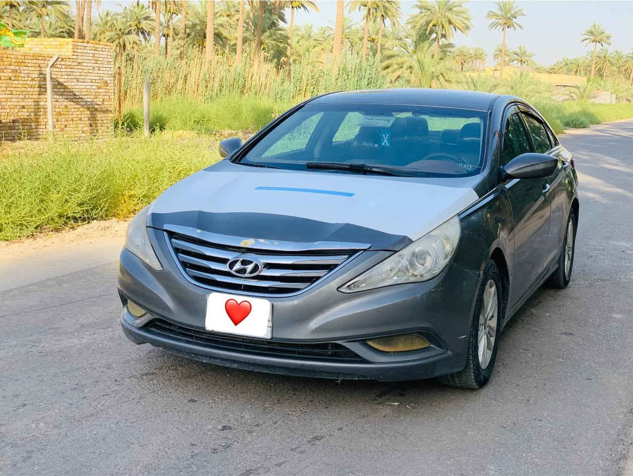 يالله السلام عليكم للبيع هونداي سوناتا موديل 2012 وارد امريكي ليبل واحد بيه جامغ خلفي من امريكه 
سياره مكينه كير تخم تاير كله جديد رقم بغداد مكينه 2400 لاتنقيص ولاتبخير السعر 81 وبيه مجال المكان بابل الهاشميه الرقم ***********

