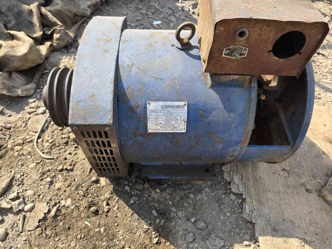 السلام عليكم
توليد باب اول نحاس بل كامل للبيع

١٠ KV
بغداد مدينه الصدر 
***********
