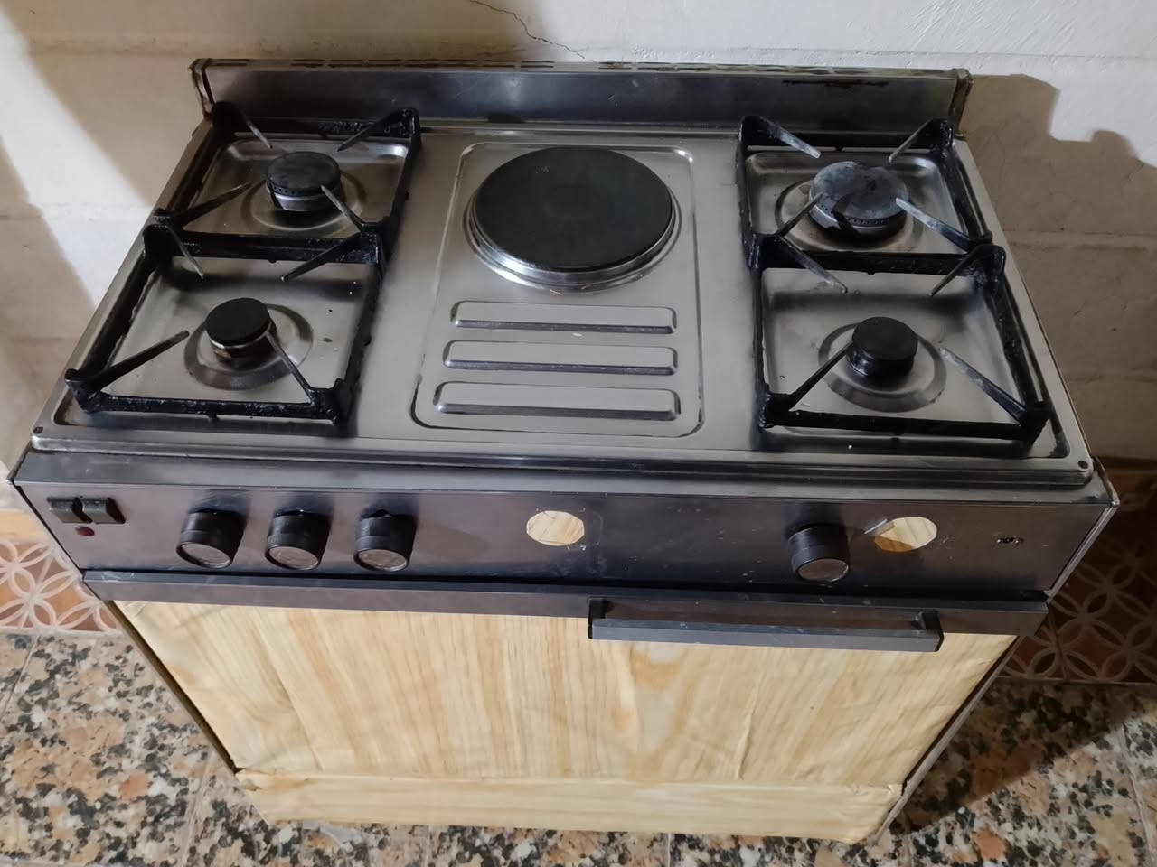 طباخ للبيع حجم الكبير شغال بس الفرن مايشتغل سعره 60


**إذا كنت صاحب هذا الإعلان وتريد حذفه لأي سبب، رجاءا أرسل رسالة إلى الدعم الفني**