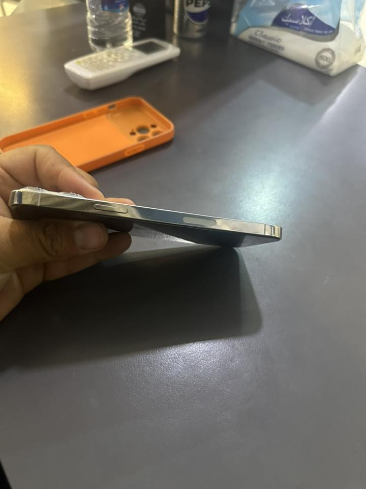 السلام عليكم ايفون 13pro max بطاريه ٨٦ بلاديه وين ميعجبك افحص كلشي ممبدل بيه ذاكره ٢٥٦ زلغ مابيه 
سعر٦٧٥ وبيه مجال شويه حك الجيه رقمي ***********
