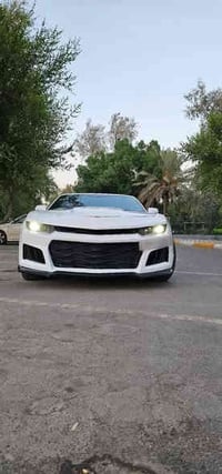 للبيع شفروليه كمارو RS كشف 2014 أمريكي 🚗🔥  اللون: أبيض لؤلؤي الداخل : ...