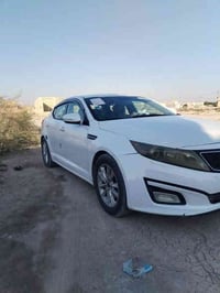 اوبتيما للبيع موديل 2015 سياره نضيفه كير ومحرك 2400نضيفات كلش والحدادي...