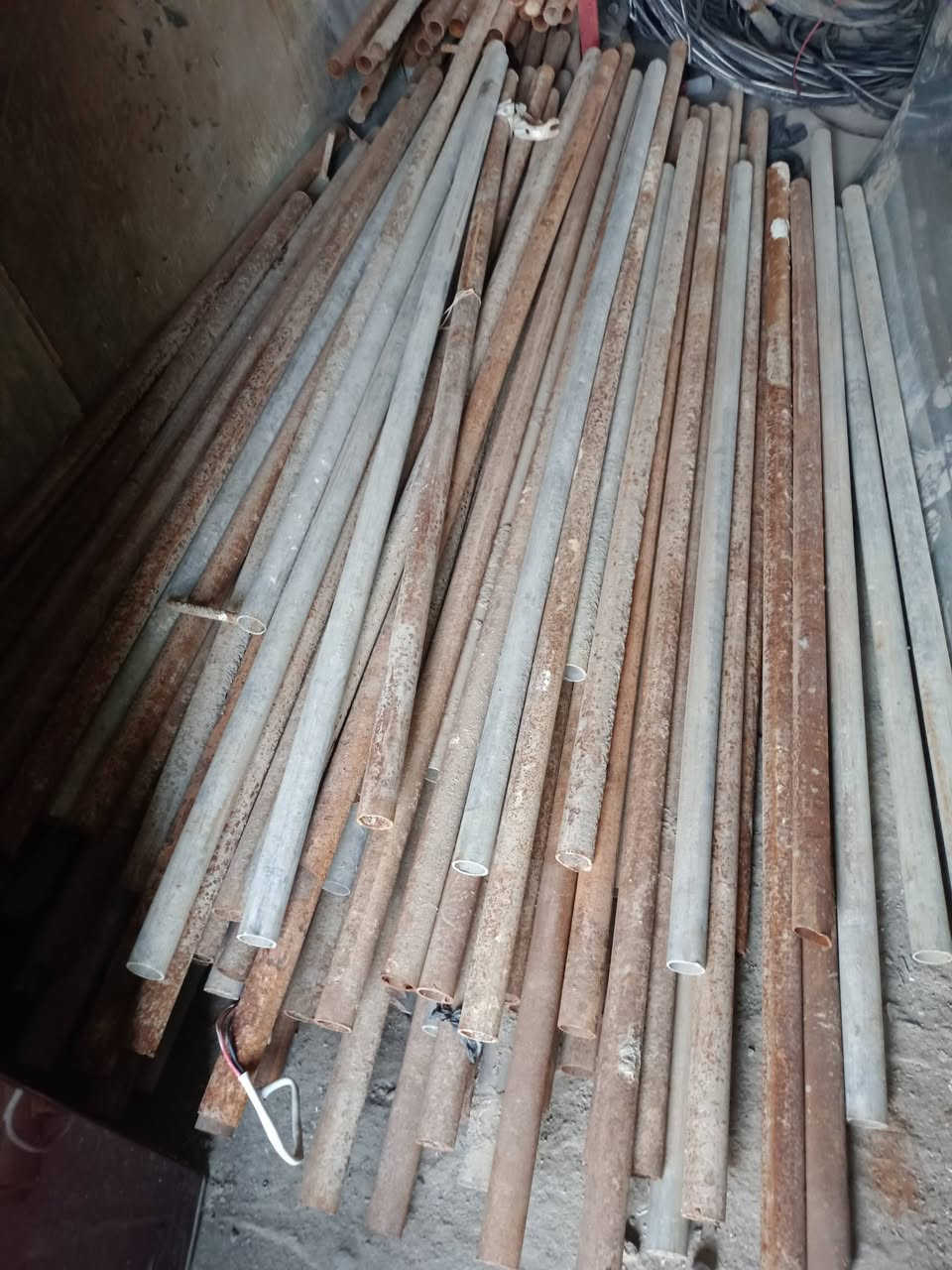 السلام عليكم للبيع مكلف بل نشر ***********
