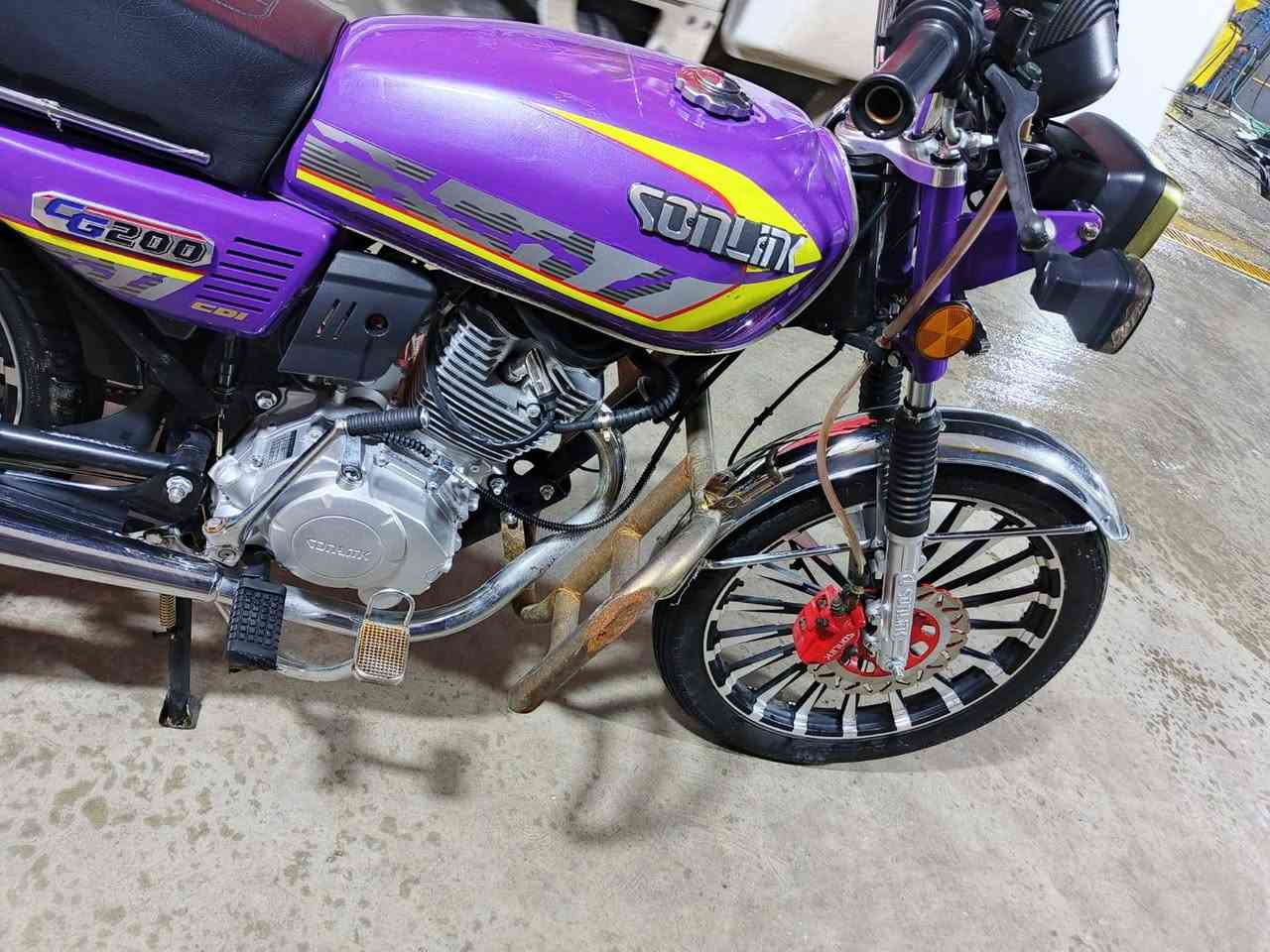 سلام عليكم دراجه يراني سونك 5كير مديل 2024 مكاني بغداد سعر 700وبيهه مجال ***********غير متواجد فيس مكلف بنشر
