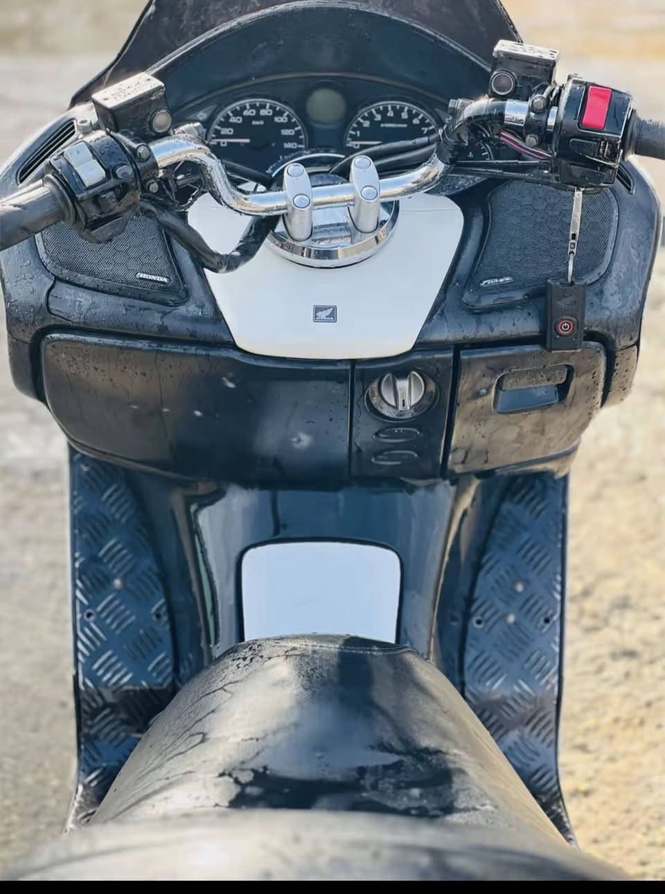 فورزا08كامله كلش حلوه كهربائيات حماوه ما تعبر النص مكان الدراجه قلعة السكر سعر٦٠٠وبيها مجال او مراوس حسب القناعة


**إذا كنت صاحب هذا الإعلان وتريد حذفه لأي سبب، رجاءا أرسل رسالة إلى الدعم الفني**