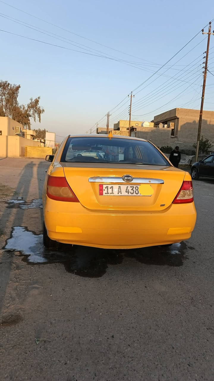 سلام عليكم 
بي واي دي  F3   2010
سياره جاهزه من كلشي كير محرك 
صدر امامي خلفي كله مكفول وجديد 
هيئه غرامات مصفره  سنويه باسمي
رقم بغداد مكانهة بغداد  
ملاحظه السياره مصبوغه عام  
سعر 36 وبيهة مجال للشراي 
رقم *********** واتساب واتصال مفتوح

