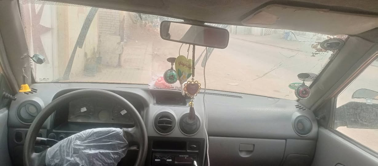 سياره سايبه للبيع موديل 2012 السعر 7 ونص رقم صدامي بدون راعي مكان النجف ***********
