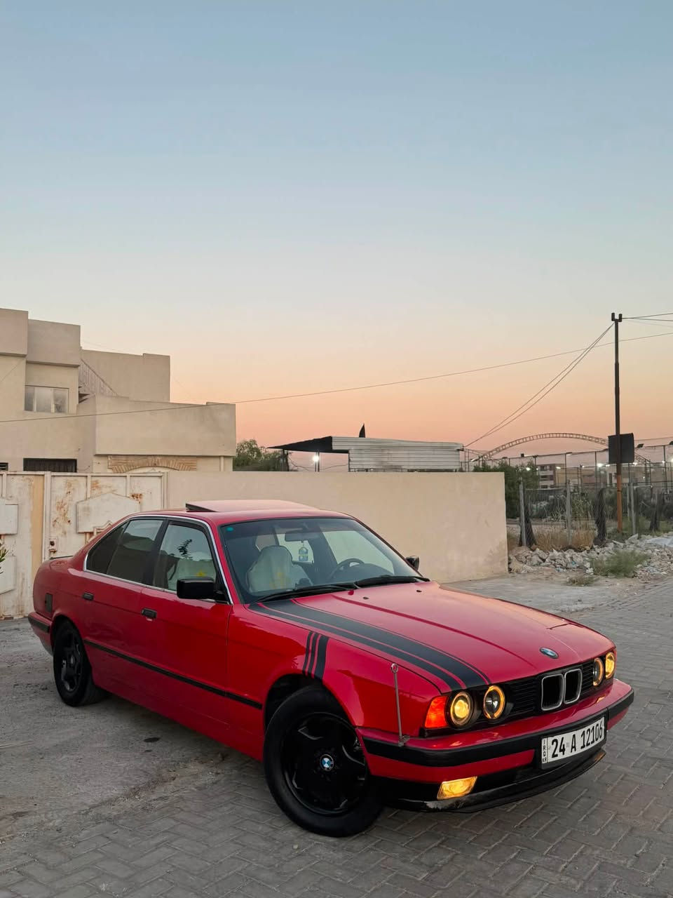 السلام عليكم للبيع او مراوس حسب القناعه
١٩٩١ اصل وفصل 

BMW 520i

لون أحمر - ❤️‍🔥

سيارة بلادية

مسكر فانوس

سته سلندر

قطه وحده صبغ بنيد فقط 

باقي كفاله بدون دواخل 

فول مواصفات

حدادية جديدة وتخم تايرات جيدة

كير  اوتو 

كشنات مخمل 

 فتحه سقف 

كهربائياته كله شغاله 

رقم شمالي 

مداور ثاني يوم

شرط التحويل

مكينة خير من اللّٰه

نبريد شغال

سيارة نظيفة وجاهزه من كلشي 

***********

® السعر ٧٠ وبيه مجال بسط 

الموقع: بغداد حي الجهاد
