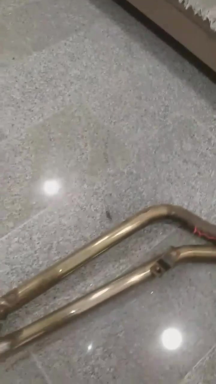 ***********
