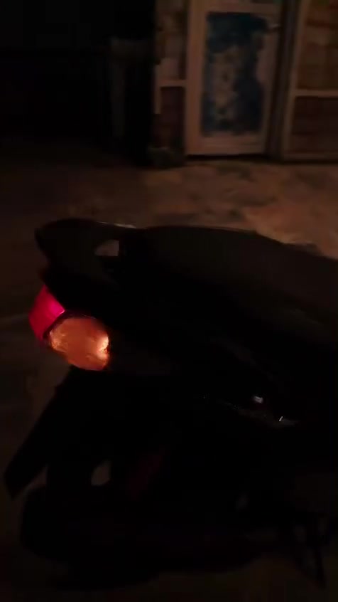 سلام عليكم سكنس فحل ياباني دراجه نضيفه شلعه ومعدل كله شغال بيها سعر 950 وبيها مجال  مكاني بغداد تواصل وتساب***********
