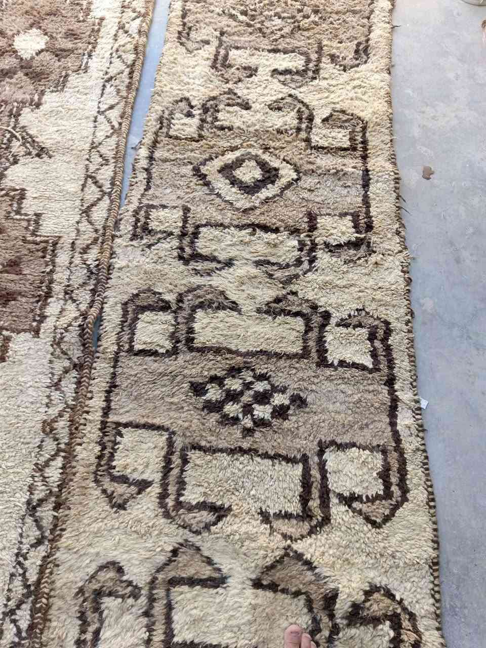 السلام عليكم سجادات قديمات جدآ العدد 7قطع المكان واسط كوت غيرمتواجد خاص رقم تليفون ***********
