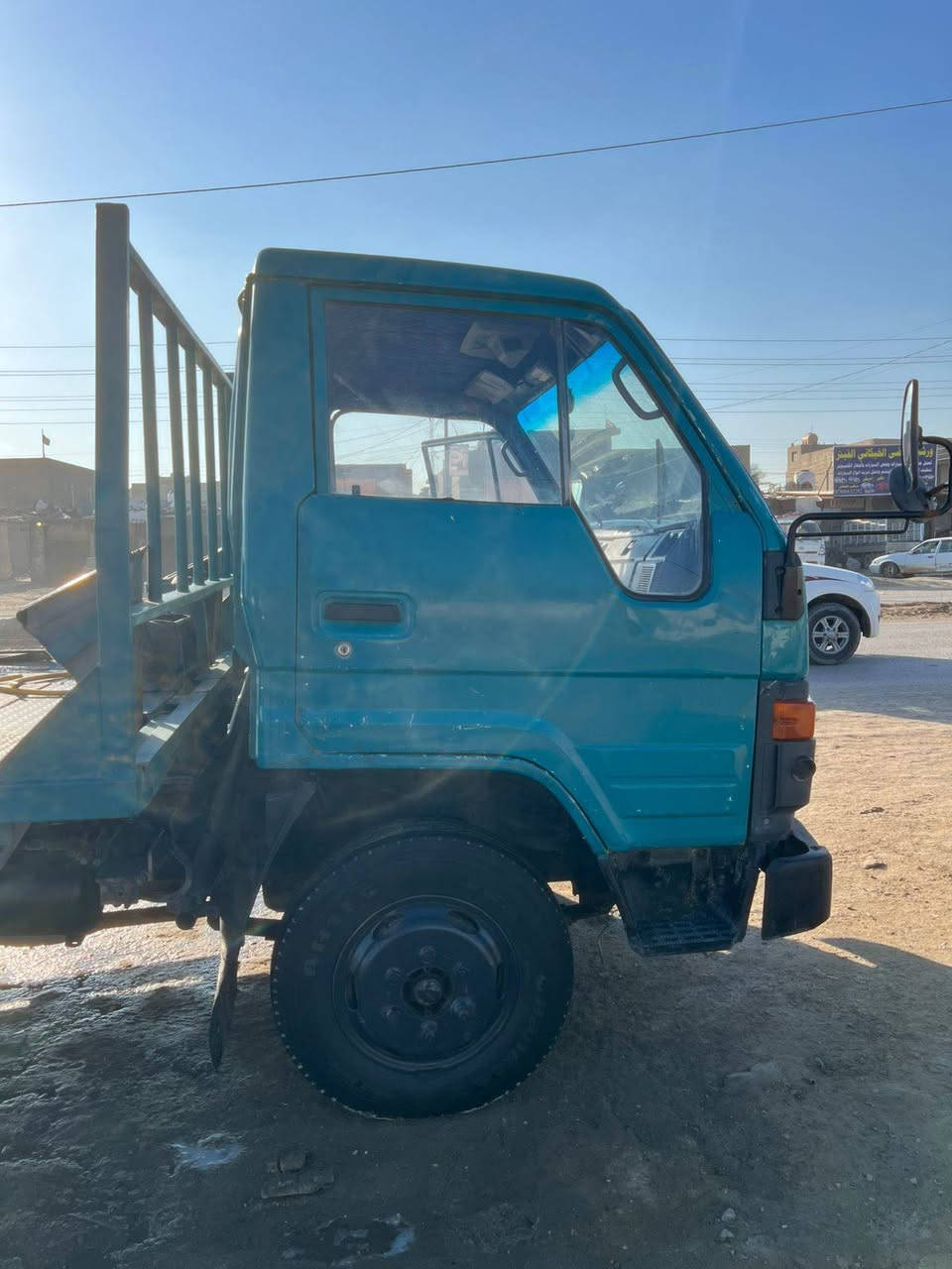 السلام عليكم من رخصة صاحب الكروب  سياره كرين سطحيه بدي نزال اتلث  جكات   رقم بغداد انكليزي بسمي العنوان بابل    ***********
