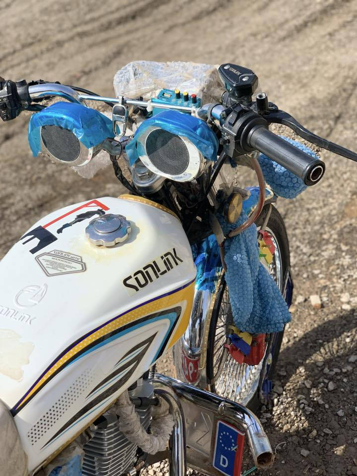 السلام عليكم                    ***********
تايكر 24 شكل 25 كفاله عامه من كلشي مكينه مكفوله 
أوراق كامله مكان ديالئ الخالص
