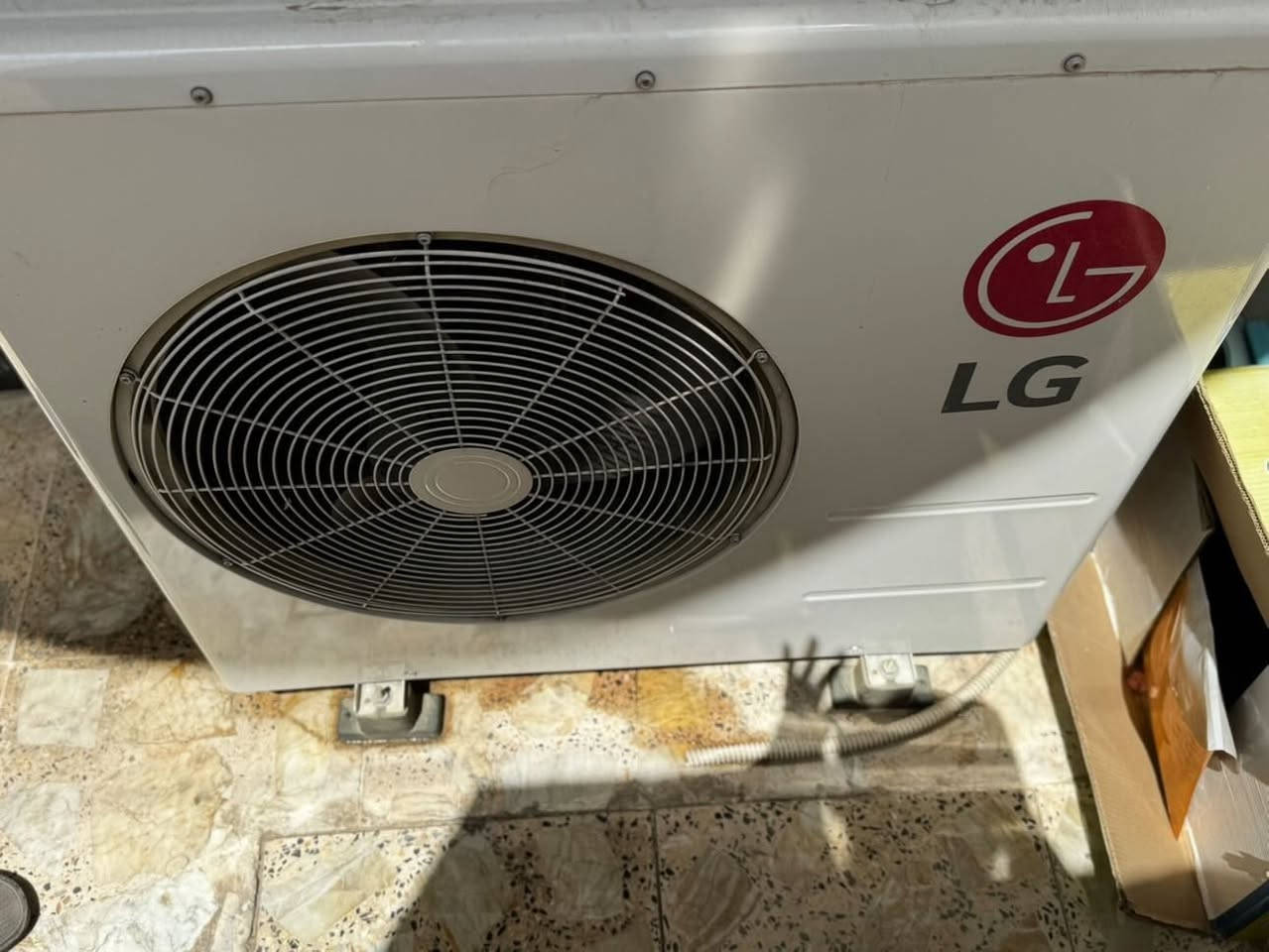 السلام عليكم
سبلت LG 
٣ طن
نظيف جداً مثل ما موضح بالصور بعده بغاز الشركة وممفتوح ابد
اخذتة من الوكالة 
مدى الدفع ٢٠ متر 
باقي المعلومات كلها بملصق المواصفات 
سعر ٩٠٠ الف


**إذا كنت صاحب هذا الإعلان وتريد حذفه لأي سبب، رجاءا أرسل رسالة إلى الدعم الفني**