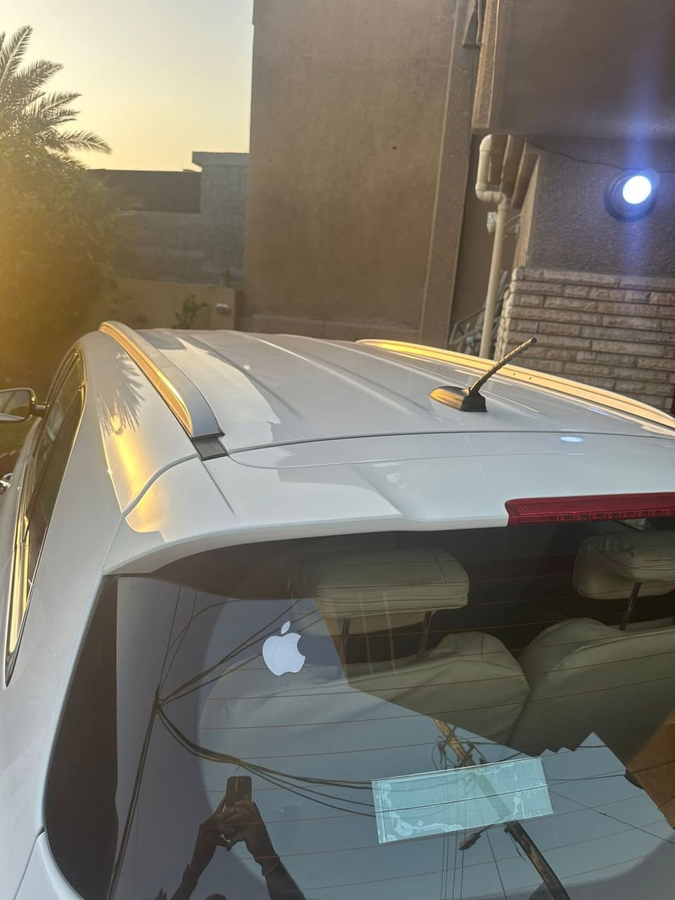 سلام عليكم للبيع فقط   رقم بغداد خليجي السونارموجود  مواصفات.            
بصمه تشغيل
كشن كهربائي متحرك 
مري شفط 
اشاير بالمري 
جنطه كهرباء
سبير مانازل 
6 سلندر 
7 راكب
3قطع تبريد 
ماشيه 9الف 
السعر خاص 
***********
