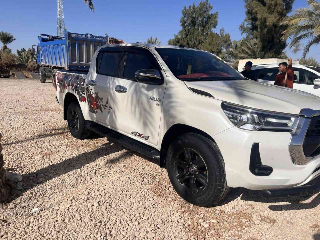 السلام عليكم تيوتا هايلوكس لبيع مكفوله كفاله عامه السياره جديده تخم تاير جديد رقم اربيل المكان الديوانيه الحمزه الشرقي *********** السعر خاص رجاا المو شراي لايتصل
