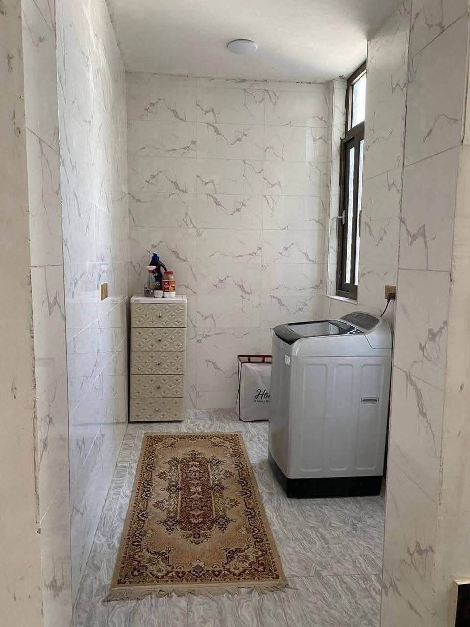 اعلان ●○● للبيع 

بيت بناء حديث طابقيين ونصف
المساحه 《١٥٠ متر》 الواجه 《١٠ متر》 النزال 《١٥ متر》
سنه  البناء《 ٢٠٢٥ 》زراعي سند《 ٢٥》
موقع االبيت حي الجهاد مجمع الضباط خلف جامعه المشرق
وايضا بالقرب من خدمي مطار بغداد
محتويات البيت ¿¿¿
《٥ غرف نوم 》《٤ خدمات》《 صاله ضيوف》
《 مطبخ حولي》 《سطح كبير 》

للاستفسار مراسلة الصفحة او الاتصال

على الارقام واتساب

☎️ ***********

☎️***********

زورو موقعنا ((مــكتــب بــاب الحــارة)) في حي الجهاد مقابل ((جامـــع النــور))ومجاور(( الاطباء والخارجيه)) يوجد كافة العروضات وكافة المساحات للـــدور والاراضـــي
بإدارة 《《السيد ابو انس 》》🇮🇶🇮🇶
《حساب تيك توك 》
https://www.tiktok.com/@bab_alhara87?_r=1&_t=ZS-97SPWBaRC5c

《《موقع المكتب 》》
https://maps.app.goo.gl/6xEom8mKepEY5pcb6?g_st=ac
