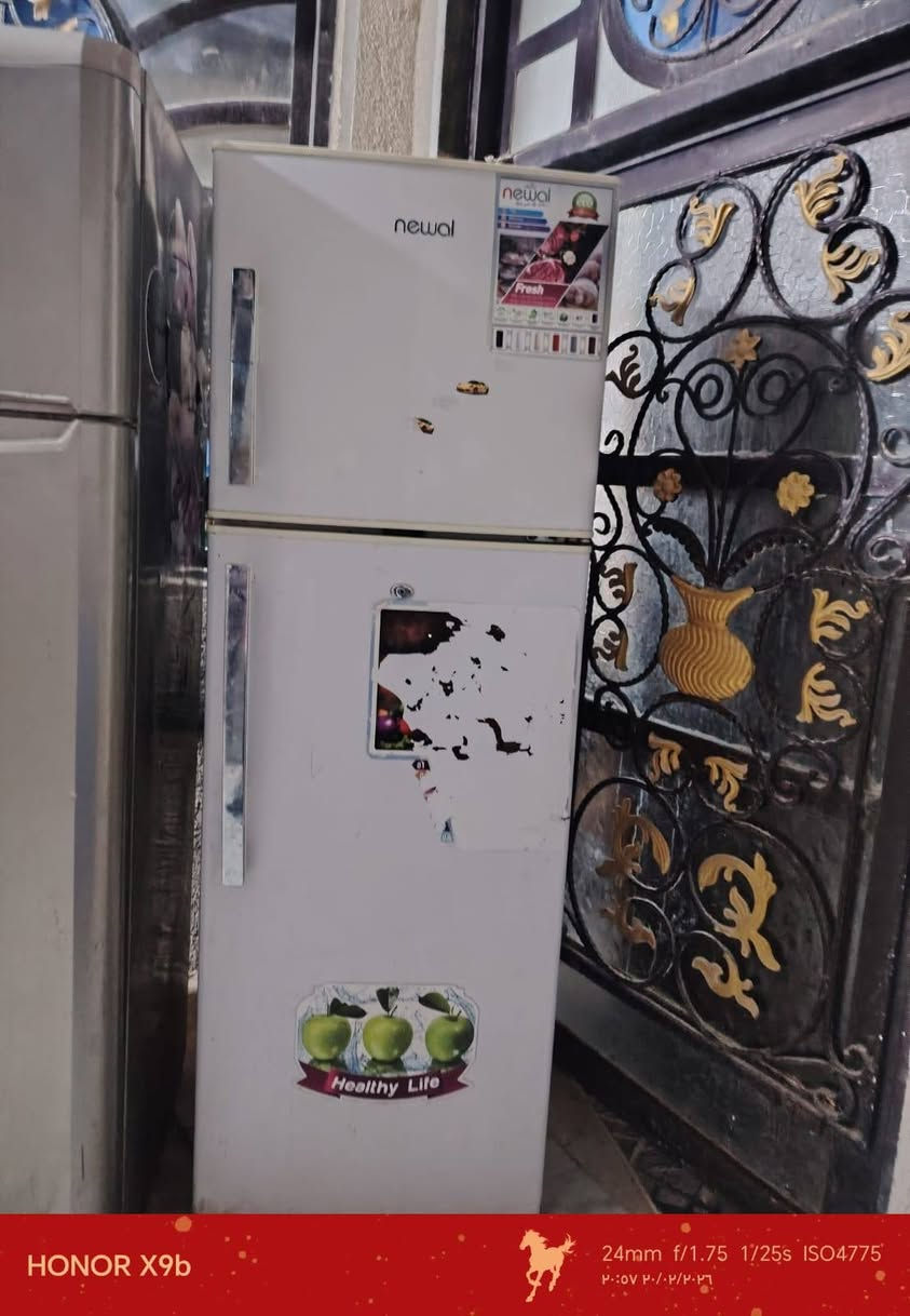 السلام عليكم ثلاجه للبيع نقصها بس غاز قيم باليرضي الله واخذها ***********
