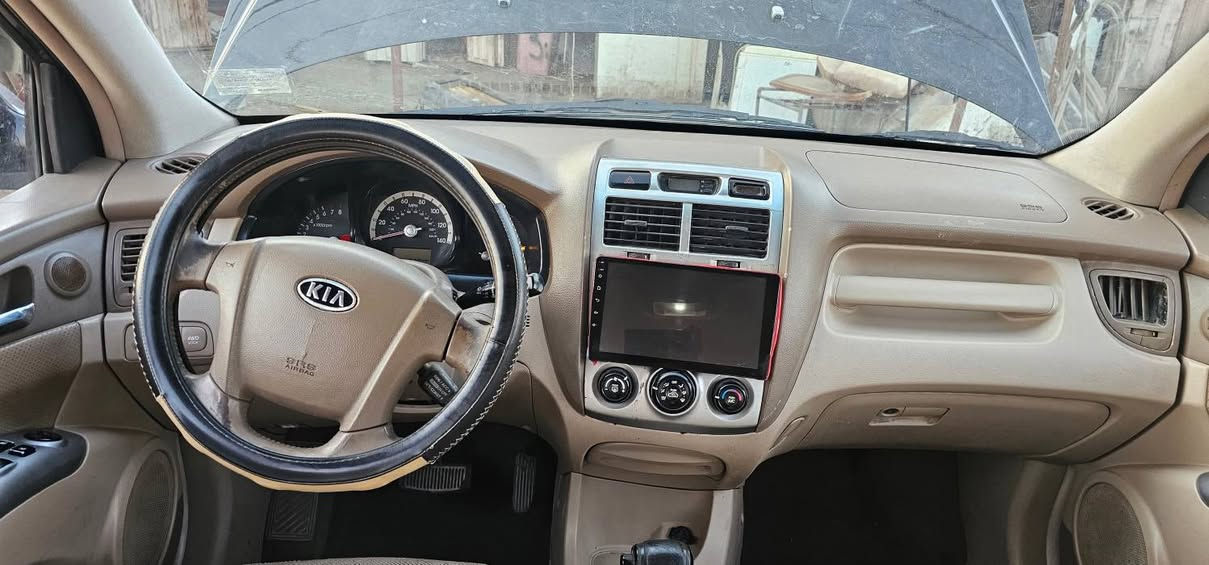 سلام عليكم ورحمه الله وبركاته اخواني الكرام
كيا سبورتج موديل2008 لون اسود سياره جاهزه فولل مواصفات 
1-كشنات جلد 
2-فتحه سقف 
3-تدفئة كشنات
مكينهV6 2.7جديده صارلها تقريب شهرين من شديتها حداديه 95% 
وارد امريكي حادثها فقط بنيد من امريكا عندي صور حادثها من امريكا  
باقي السياره مكفول رقم بغداد انگليزي ترهم بيع وترهم مراوس بسياره صالون 
مكان السياره كربلاء منطقة الامام عون السعر 105 وبيها مجال الشراي مو شراي لا تتصل 
متواجد على الفيس  الرقم *********** واتساب و هاتف + *********** هاتف
