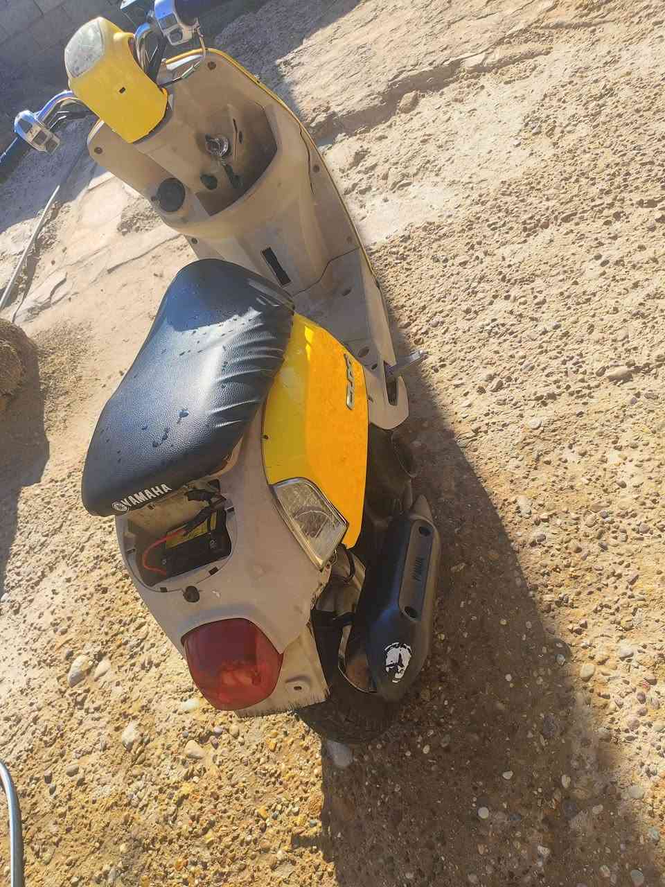 بوليس للبيع
مكينه ٤٩ مفتوحه 
كامله من كلشي 
سعر ٥٥٠ وبيها مجال 
مكاني محموديه حي الربيعي

***********
