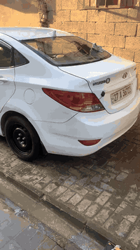 السلام عليكم
اكسنت 2013 سياره مكفوله من الضربه سياره مكينه وكير وتبريد 100٪ سياره مبدل بيها جاملق بدون ضربه وبيها دحجات قليله رقم ذي قار السنويه 2030 
السعر 85 وبيها مجال مكاني البصره شط العرب 
***********
