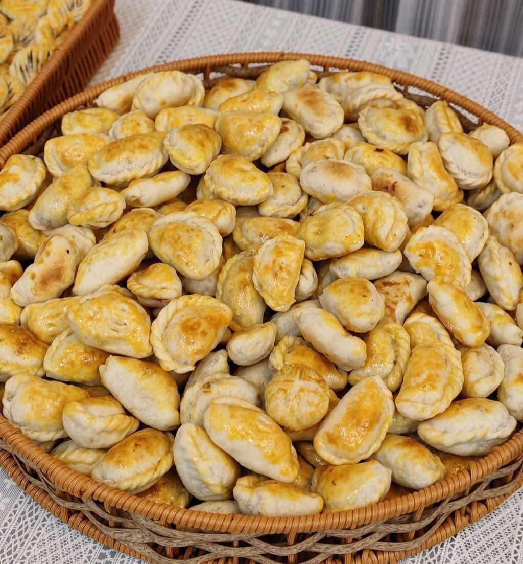 اريد من العباس ابو فاضل يقضي حاجه كلمن ي رفعلي المنشور باب رزقي عايشة عليه متوفر بيع مباشر
لحم بعجين 20 ب10. فطائر 20 ب10. بيتزا 20 ب10
كيك 7. كليجة 8 خليه بشوكلا 30ب10.  توصيل الفين داخل عزيزية حجز بالخاص قبل يوم


**إذا كنت صاحب هذا الإعلان وتريد حذفه لأي سبب، رجاءا أرسل رسالة إلى الدعم الفني**