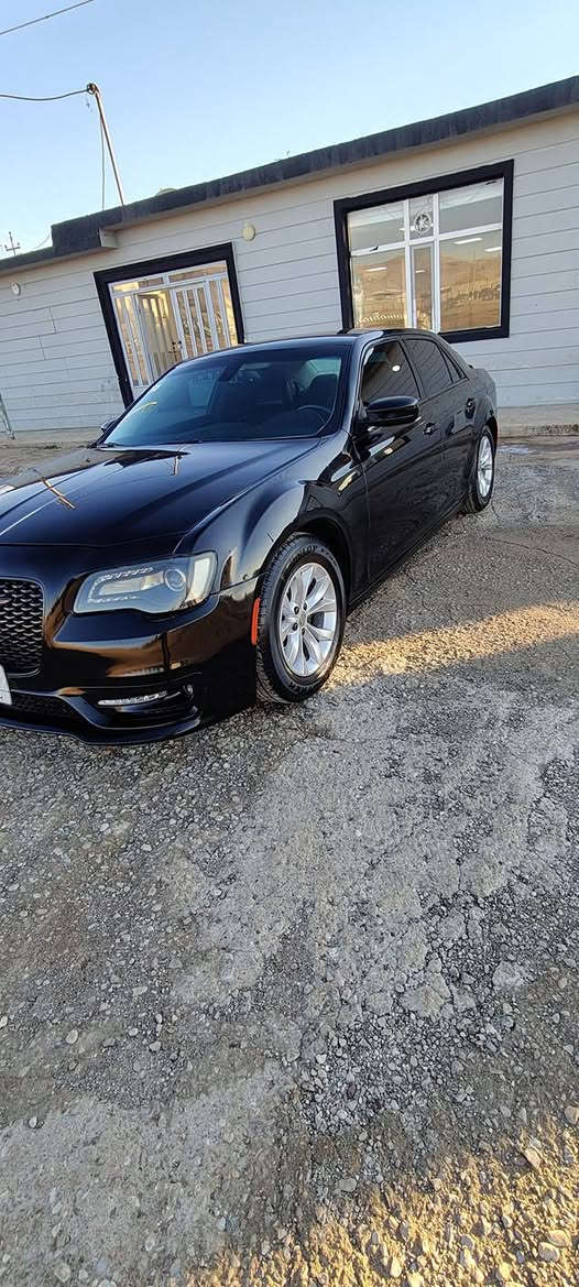 2015 بڕاوەی دووبەی لیمتد قەپات مواصفات بێ سڵایت
گێڕوومەکینەوئەکسل وکارەبایی بەفیتەر
ڕەشی قەتران 120میل ڕۆشتوە 75گەڵا ***********
