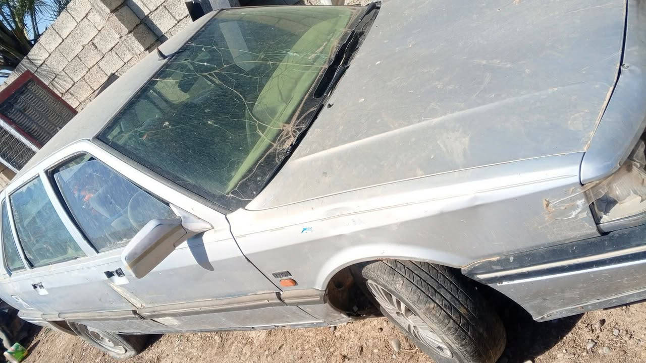 500 الف يعني بلاش السلام عليكم سيارة رينو للبيع موديل 91 رقمه فحص كركوك شغاله وتمشي كهربائيات شغاله ابيع كوم حديد السعر 500 الف قفل  للاستفسار ***********
