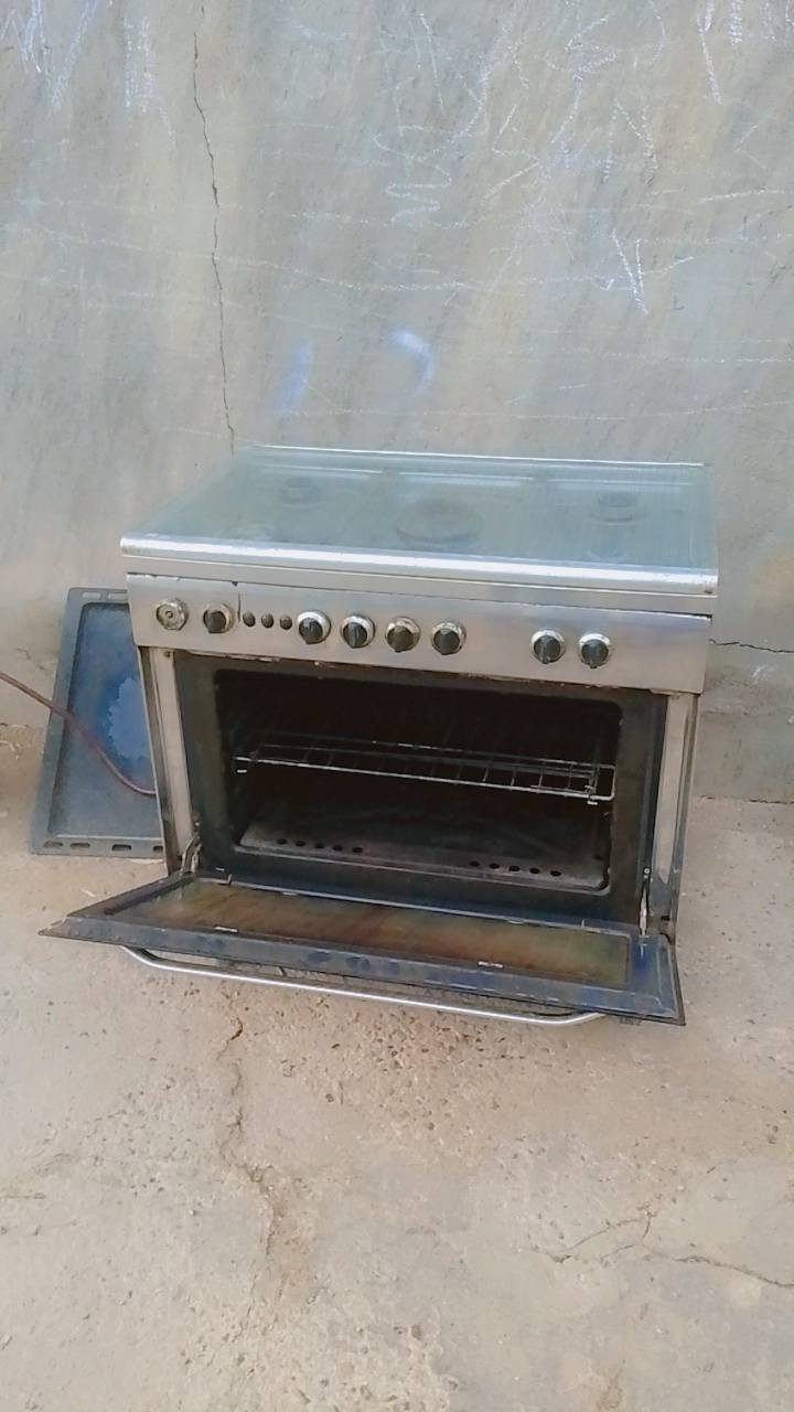 طباخ نضيف شغال كله سعر ،150 شراي خاص


**إذا كنت صاحب هذا الإعلان وتريد حذفه لأي سبب، رجاءا أرسل رسالة إلى الدعم الفني**