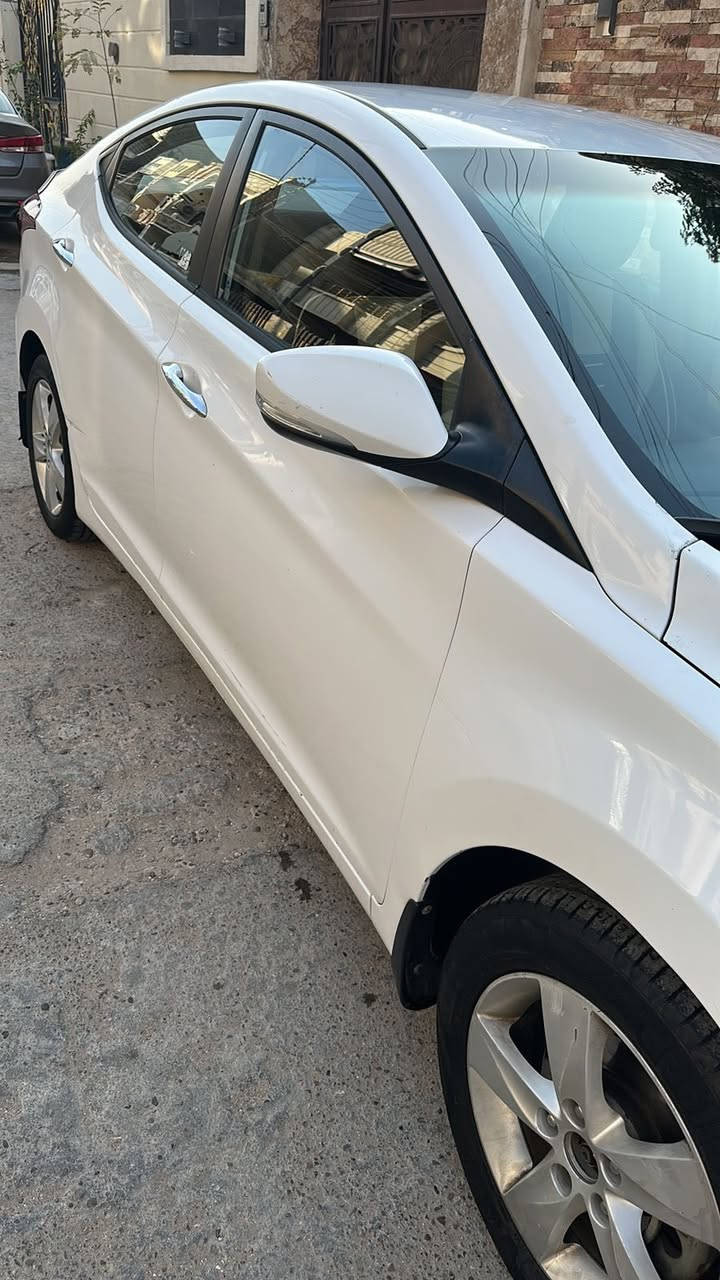 السلام عليكم 
النترا 2013 خليجي 
حجم المحرك 1600
السونار كامل من ضمن الصور 
ب 90 بيها مجال بسيط 
للاستفسار ***********
