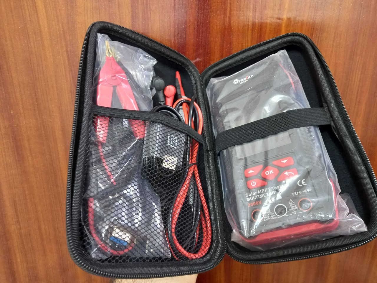 جهاز فحص الواح الشمسية 
Tooltop ET275
جهازين في جهاز واحد
اولا يفحص الواح شمسية و يرسم مخطط Mppt
ثانيا يحتوي على ملتميتر فحص الدايود و المتسعة و الفولتية و التوصيلية و التردد
استيرادي الخاص من الصين
استخدمت الجهاز مرات قليلة بعدة جديد بالباكيت
ينشحن عن طريق كيبل USB C 
(يجي بدون شاحنة بس تكدر تشحنة على شاحنة الموبايل) 
باقي المواصفات في الصورة
السعر ١٢٥ الف دينار
ملاحظة: هذا اصدار الاحدث بي ملتميتر اكو يجي ارخص بدون ملتميتر بس ما عندي عمارة, ميسان


**إذا كنت صاحب هذا الإعلان وتريد حذفه لأي سبب، رجاءا أرسل رسالة إلى الدعم الفني**