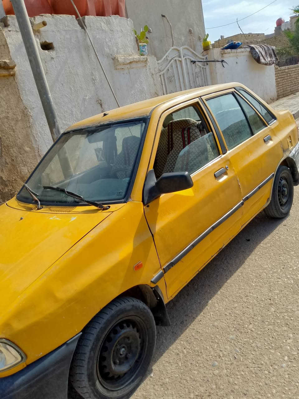سايبه للبيع موديل ٢٠١٢ مكينه أو كير جدد براكين جدد تاير باتري جدد كهربائيات كله شغاله  راعيه موجود هيئه غرامات على المشتري مكاني القادسيه ميسان سعر ١٢ورقه أو به مجال  رقم صاحبه ***********
