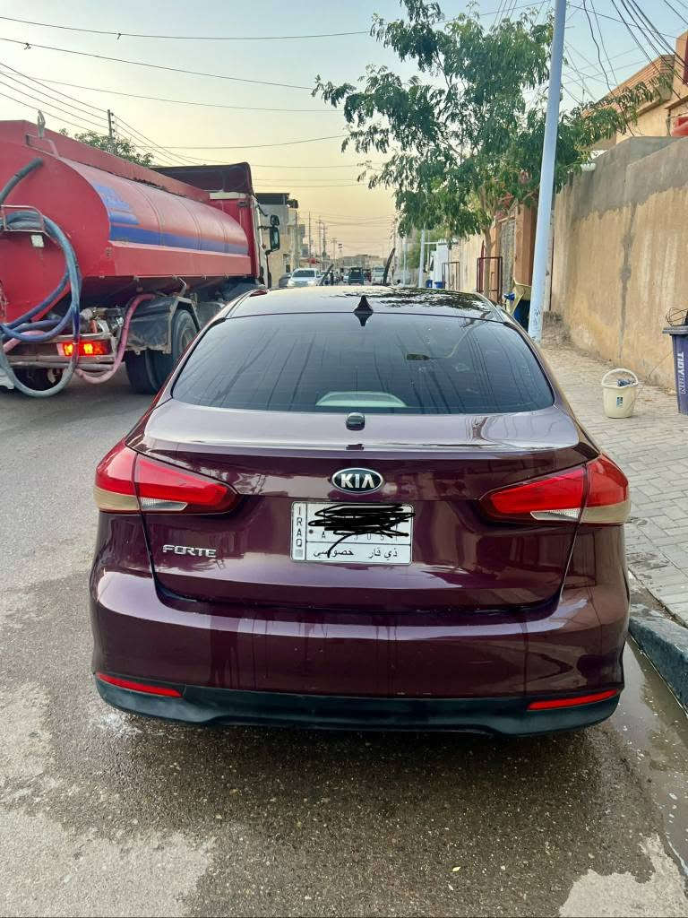 فورتي 17
مكفوله من الضربه السياره 
حادثه سرقه بنيد فقط ومبدل 
مكاني البصره 
السعر 110وبيه مجال 
*********** البصرة, العراق

