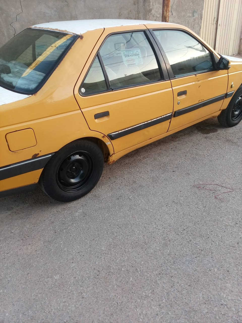بيجو ربعميه وخمسه كفاله عامه كير ومحرك جدد تخم تاير جديد سعر 18مجال قليل رعيه جهازه مغلق ***********
