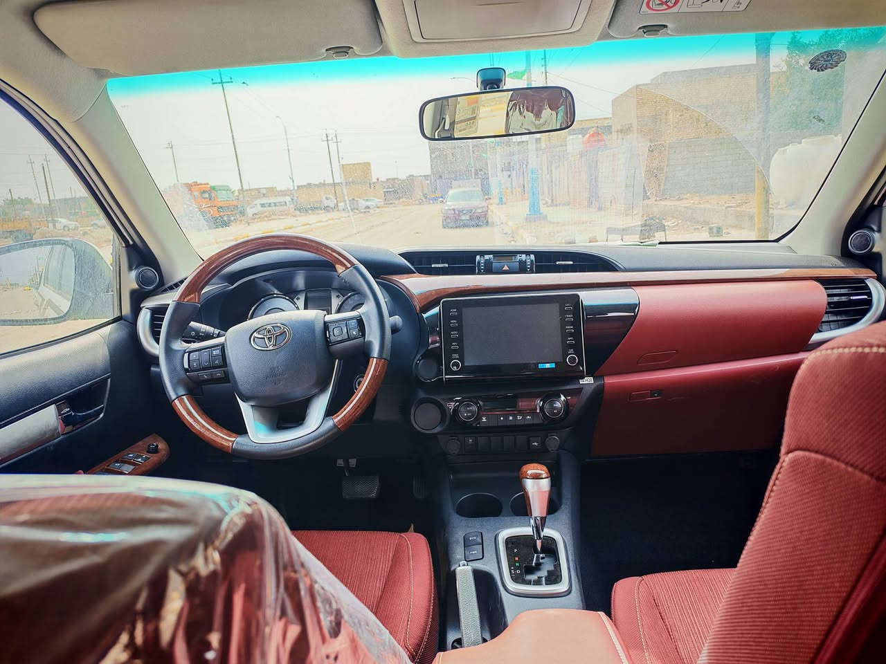 تيوتة هايلوكس كويتي 2025
مكفولة كفالة عامة (زيرو)  المكان السماوة 
رقم الهاتف ***********
