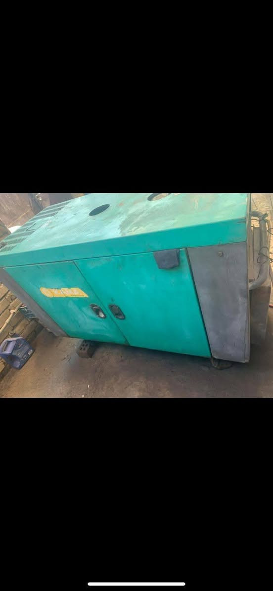 السلام عليكم مولد للبيع بيركنز صيني مولد 3 سلندر  محرك نظيف راس التوليد 15kv سعرها 10 اوراق مكاني بغداد


**إذا كنت صاحب هذا الإعلان وتريد حذفه لأي سبب، رجاءا أرسل رسالة إلى الدعم الفني**