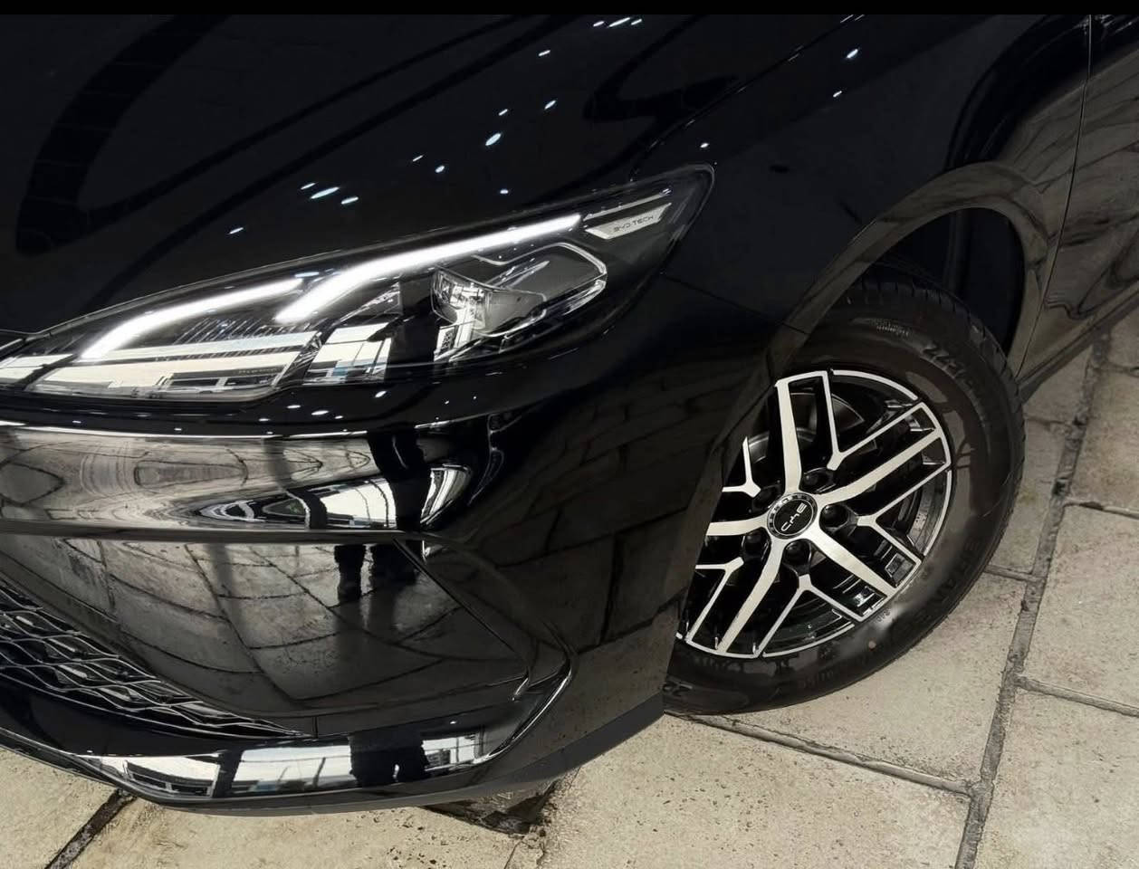 السلام عليكم
سيل 5 زيرووو 2000 KM 
2025 رقم بغداد سنوية بأسمي
لون اسود وداخل ابيض ملكي
السيارة كفالة عامة حتى من الزلغ بعدها بنايلون الشركة

🔸 ملحقاتها كاملة 🔸
بصمة . كارت . ارضيات . شاحن اصلي بدون ايرث

العنوان بغداد مجمع الايادي 📍
للاستفسار ☎️
***********
السعر 19 مليون  قفل سعر نهائي بدون عملة
