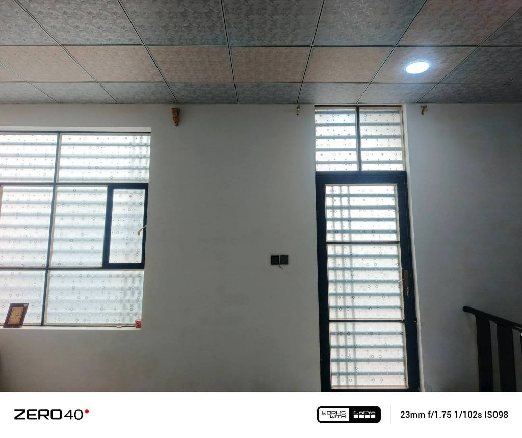 دار للبيع المساحة 200طابقين درجه اولى
بناء جديد طابوك جمهوي صب كونكريت اساس وسقف جسور  الع-------------------------------------------------------------------------
​💎 [نوع العقار: دار طابو زراعي  ] 💎
--------------------------------------------------------------------------
​📍 الموقع : [النجف الاشرف / مقابل ملحق قريه الغدير عله شارع المطار مقابل جسر الشهداء عمود 100 ]
--------------------------------------------------------------------------
​📏 المساحة الكلية: 200 متر طابقين  ]
--------------------------------------------------------------------------
​🏡 المواصفات الرئيسية: 
يتكون من : طابقين
 غرفة نوم 4➕ إستقبال ➕ صاله2➕ مطبخ ➕ 
مجموعات صحيه3
--------------------------------------------------------------------------
​🌟 مميزات الدار : [: خلف الشارع العام الرئيسي ⚡ ➕ بناء الدار هندسي حسب المواصفات #العالميه 🌍🌐 ➕ الدار  يبعد عن المجسر 150متر ]
--------------------------------------------------------------------------
​💰 السعر المطلوب: [ 150مليون / "قابل للتفاوض"]
--------------------------------------------------------------------------
​📞 للتواصل والمعاينة الفورية:
​[*********** /*********** واتساب 

--------------------------------------------------------------------------
عندك بيت او عرصه وتريد تبيعهه راسلنه واتساب
