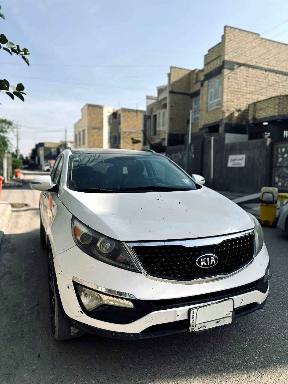 السلام عليكم
كيا سبورتج ٢٠١٦ محرك جي دي آي GDI ٢٠٠٠ تيربو سليم والكير سليم حادثها باب الصدر ومبدل مواصفاتها فول مواصفات(بانوراما-شاشه-بصمه-بصمه بيبان-كراسي كهربائي) حره  رقم ذي قار بأسمي السياره نظيفه بس بيها دحچه يم الجاملغ الخلفي ترجع ع بارد وبيها تكحيل بسيط بالباب والسياره استخدام شخصي سياره دكتوره وماشيه 112 الف
السعر 148 وبيها مجال بسيط مكانها ذي قار
للاستفسار: ***********
(مكلف بالنشر)
