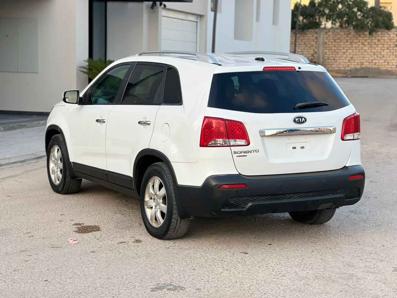 بسم الله والصلاة على رسول الله 💗.
كيا سورينتو2012

بصمه✅. 

فريتشه في المرايه✅. 

تدفيئه في الكراسي✅. 

تبريد في الكراسي✅. 

حساسات خلفي✅. . 

3صفات ✅ .

خاليه من العيوب✅. 

محرك 35 العادي✅ .

كمبيو محرك صاله تبارك الله✅. 

ماشيه 138 الف بالكيلو ✅ .

اكشف من ورشه لعشرا لقيت عيب موجوعه السياره✅. 

السعر39800💸

طريقه الدفع :كاش السعر💰

الرقم:0934597017


**إذا كنت صاحب هذا الإعلان وتريد حذفه لأي سبب، رجاءا أرسل رسالة إلى الدعم الفني**